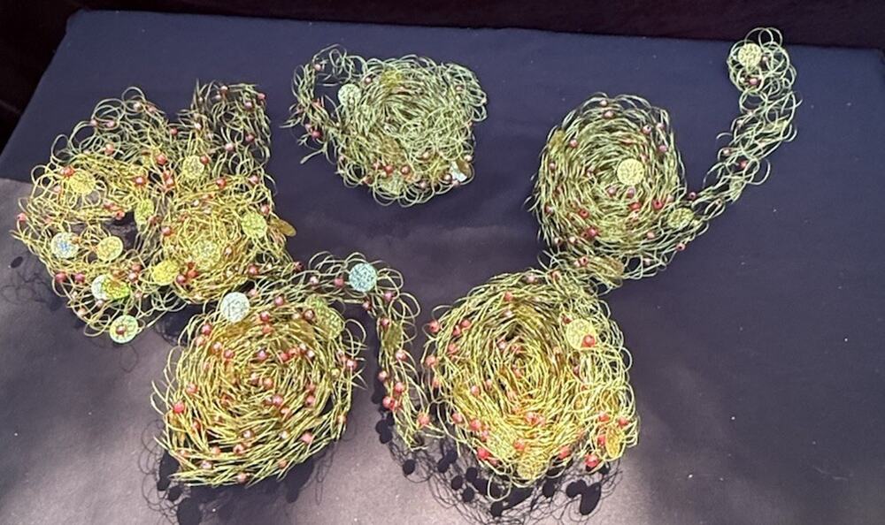 Vintage Pier 1 Wire Christmas Tree Garland Beaded Gold 5 Rolls Wizard Of Oz Tree